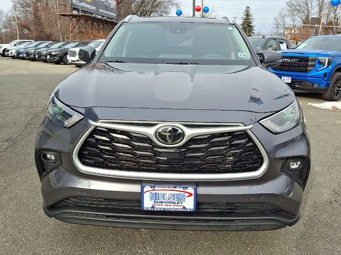 Used 2023 Toyota Highlander XLE image 29