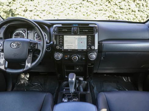 Used 2024 Toyota 4Runner TRD Off-Road Premium w/ Moonroof Package AWD/4WD image 12
