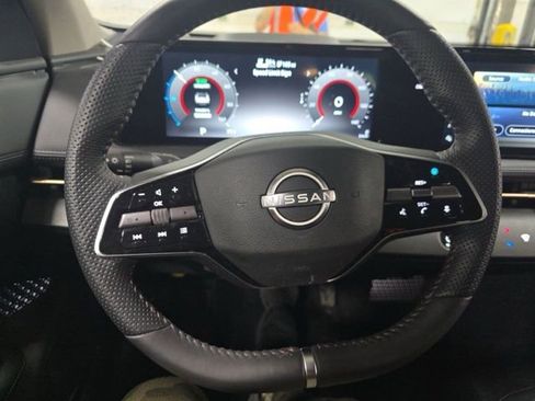 Used 2024 Nissan Ariya AWD image 11
