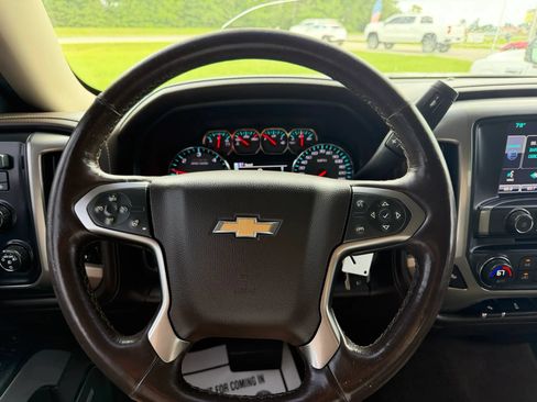 Used 2015 Chevrolet Silverado 1500 LTZ Z71 w/ LTZ Plus Package AWD/4WD image 8