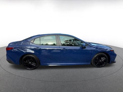 Used 2025 Toyota Camry SE image 16