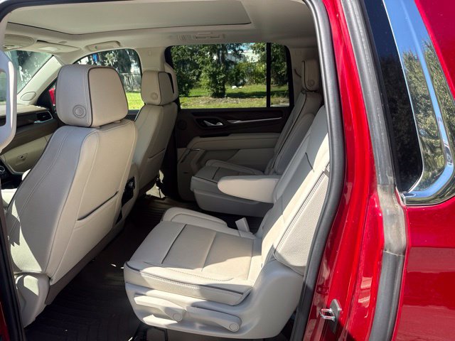 Used 2022 GMC Yukon XL Denali RWD image 10