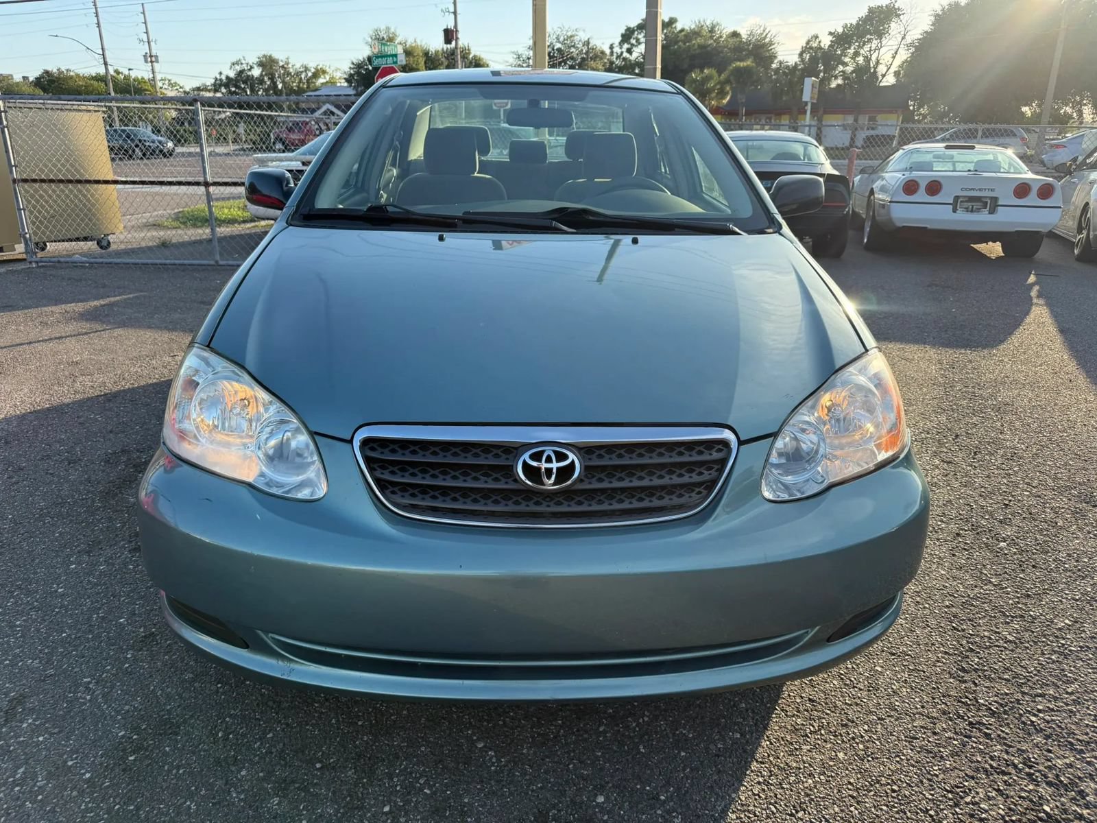 Used 2006 Toyota Corolla LE FWD image 2