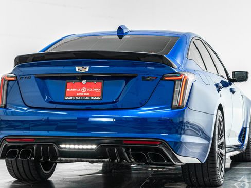 Used 2026 Cadillac CT5 V Blackwing w/ Deep Ocean Appearance Package RWD image 9