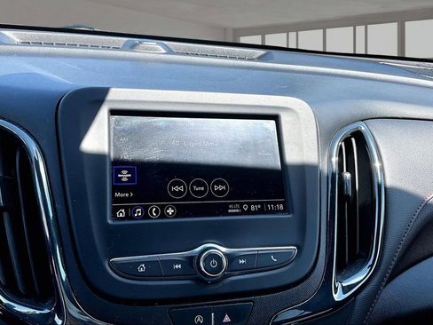 Used 2022 Chevrolet Equinox RS w/ LPO, Floor Liner Package FWD image 22