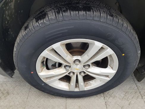 Used 2017 Chevrolet Equinox LS image 31