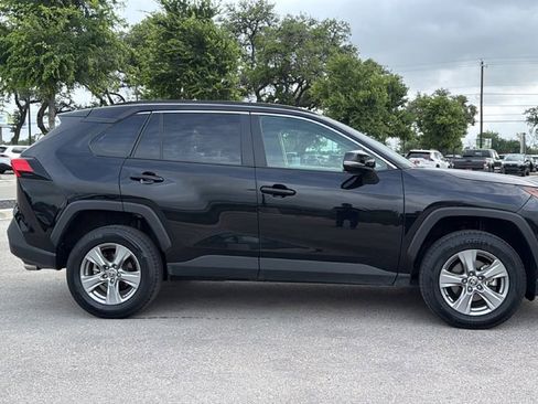 Certified 2025 Toyota RAV4 XLE FWD image 4