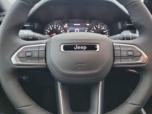 New 2026 Jeep Compass Latitude AWD/4WD image 11