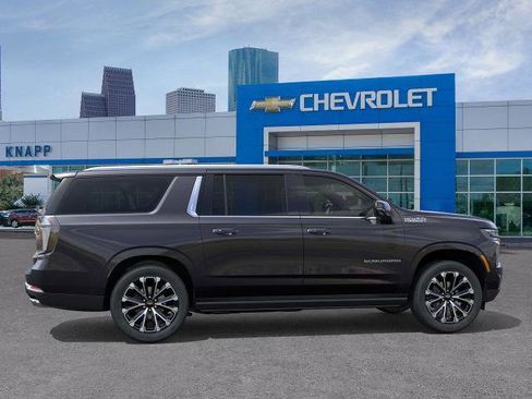 New 2026 Chevrolet Suburban High Country image 29