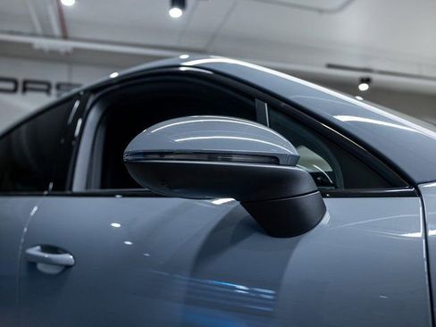 Certified 2026 Porsche Cayenne Coupe image 17