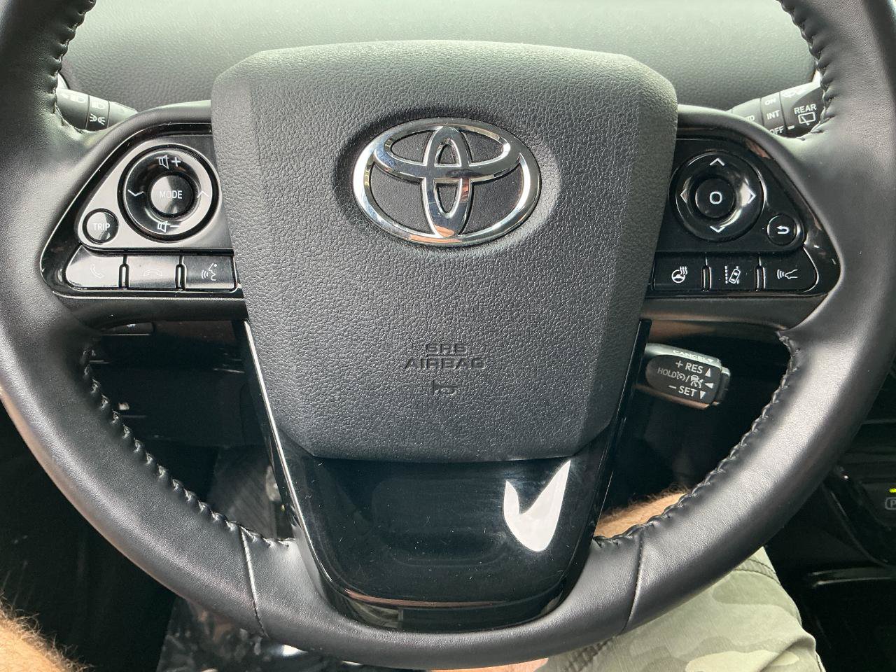 Used 2022 Toyota Prius XLE w/ Advanced Technology Package AWD/4WD image 10