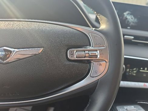 Used 2022 Genesis GV70 2.5T w/ Select Package AWD/4WD image 27