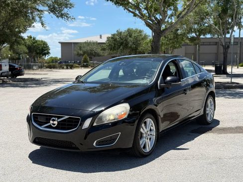 Used 2013 Volvo S60 T5 FWD image 3