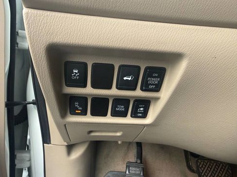 Used 2015 Nissan Pathfinder SL image 22