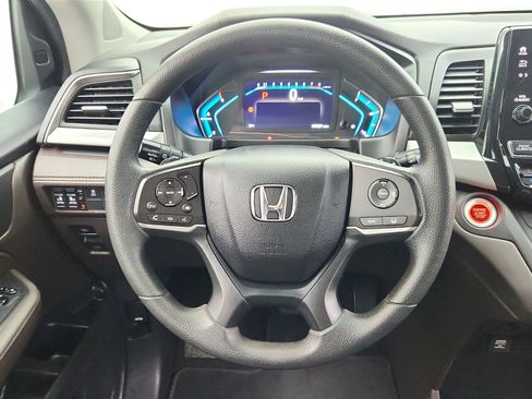 Used 2019 Honda Odyssey EX image 12