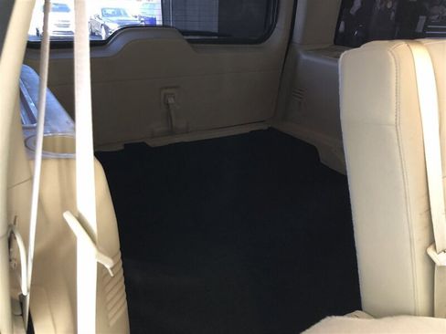 Used 2016 Ford Expedition XL image 22