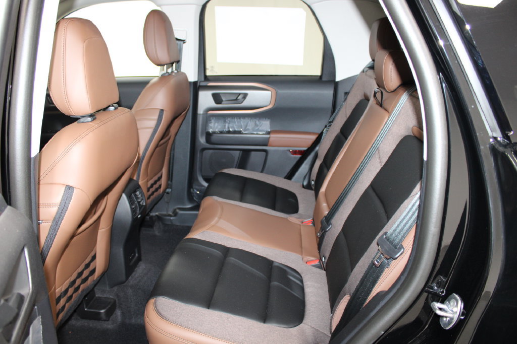 New 2026 Ford Bronco Sport Outer Banks AWD/4WD image 21