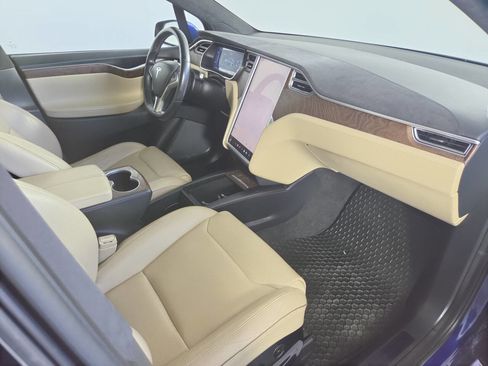Used 2016 Tesla Model X 75D AWD/4WD image 34