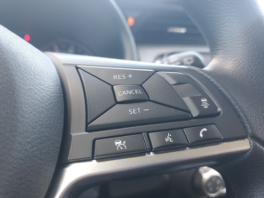 Used 2023 Nissan Kicks SV FWD image 31