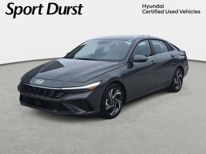 Certified 2025 Hyundai Elantra Limited