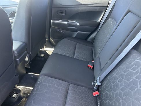 Used 2021 Mitsubishi Outlander Sport SE FWD image 11