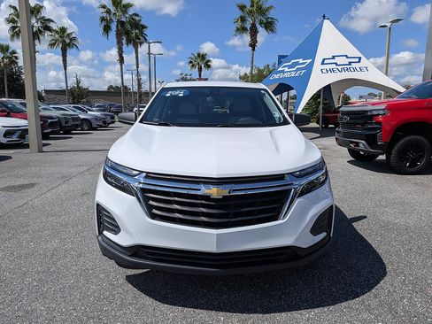 Certified 2024 Chevrolet Equinox LS w/ LS Convenience Package FWD image 8