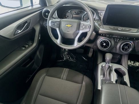 Used 2024 Chevrolet Blazer LT FWD image 17