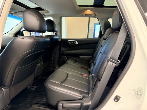 Used 2015 Nissan Pathfinder SL w/ SL Premium Package image 20