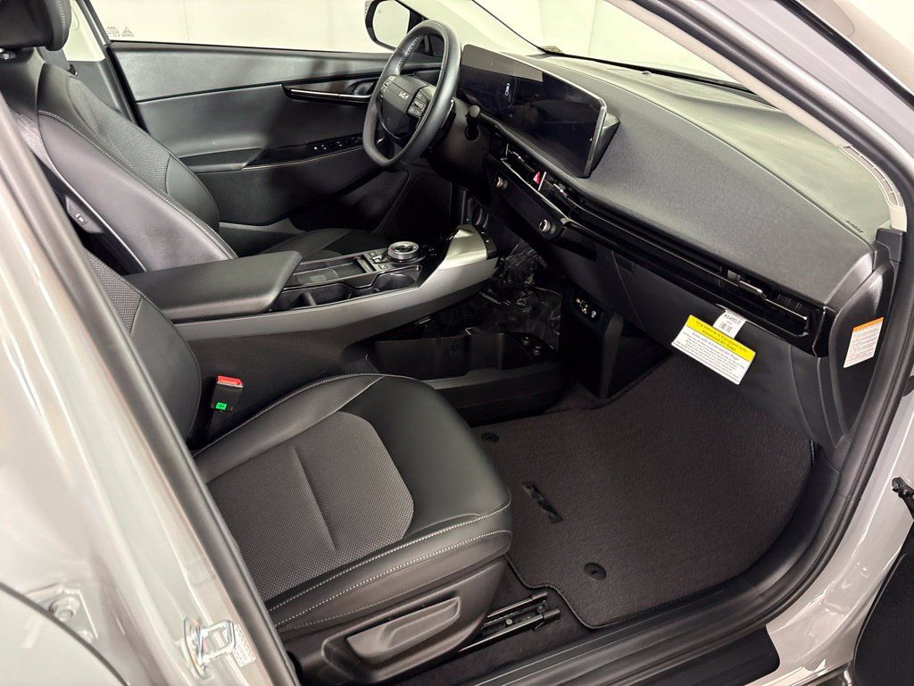 New 2026 Kia EV6 Light RWD image 17