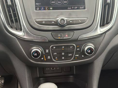 Used 2024 Chevrolet Equinox LT AWD/4WD image 18