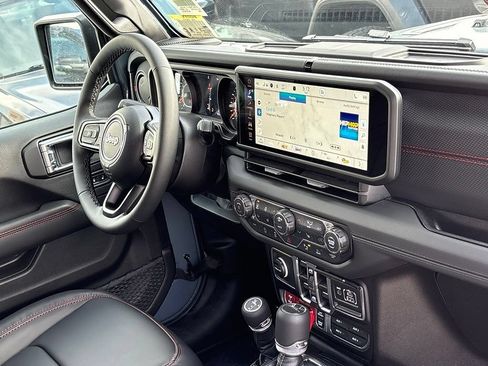 New 2026 Jeep Gladiator Rubicon w/ Safety Group AWD/4WD image 26