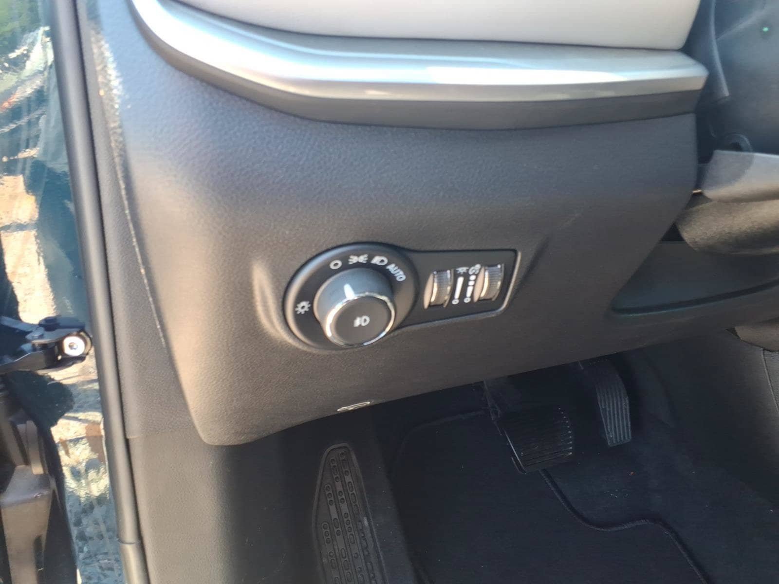 New 2026 Jeep Compass Limited AWD/4WD image 17