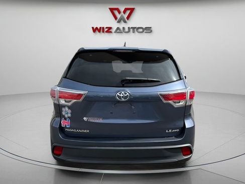 Used 2015 Toyota Highlander Plus AWD/4WD image 4