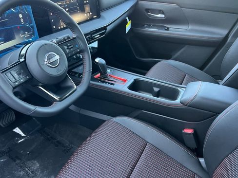 New 2026 Nissan Kicks SR w/ Illumination Package FWD image 12