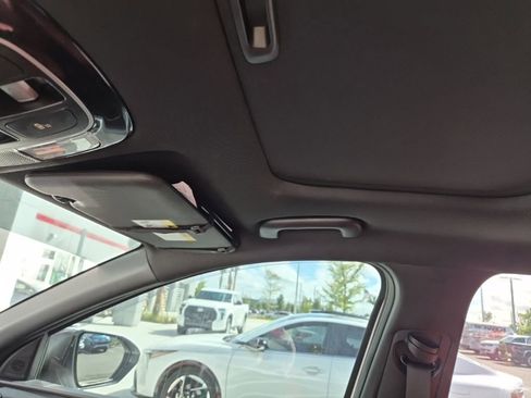 Used 2022 Hyundai Santa Cruz SEL Premium image 10