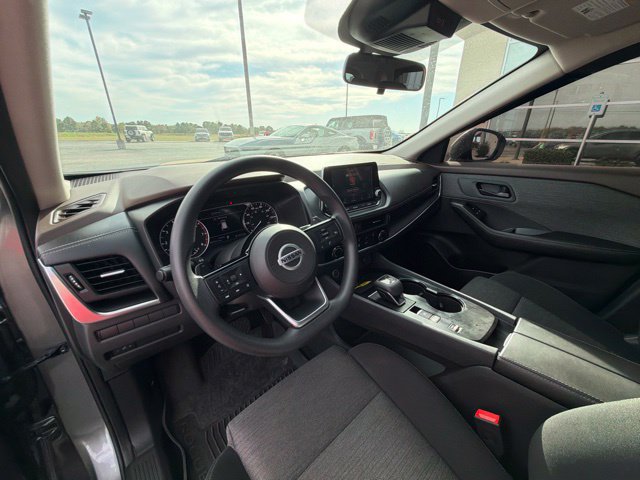 Used 2021 Nissan Rogue S FWD image 11
