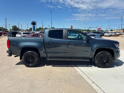 Used 2019 Chevrolet Colorado Z71 AWD/4WD image 8