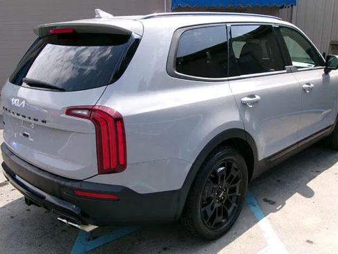 Used 2022 Kia Telluride SX w/ SX Prestige Package AWD/4WD image 7