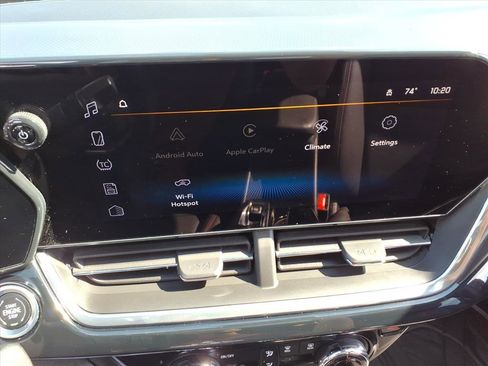 Used 2024 Chevrolet Trax RS w/ Sunroof Package image 16