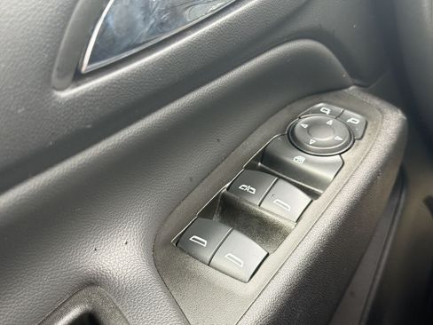 Used 2024 Chevrolet Equinox LT AWD/4WD image 11