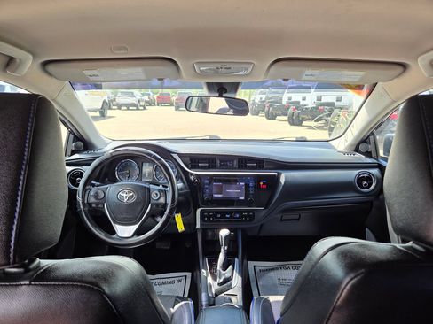 Used 2019 Toyota Corolla SE FWD image 21