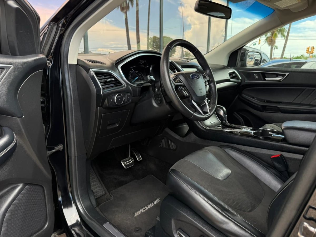 Used 2017 Ford Edge Sport w/ Technology Package AWD/4WD image 39