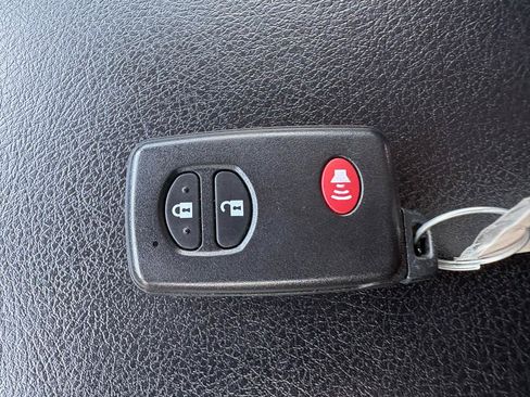 Used 2018 Toyota 4Runner Limited AWD/4WD image 52