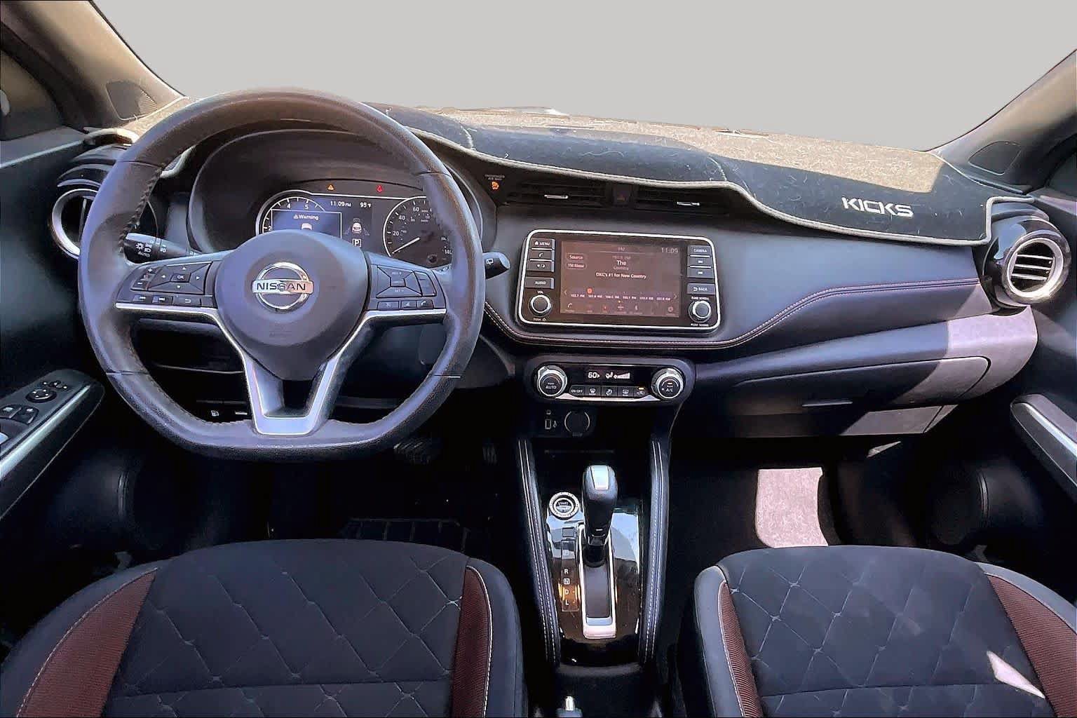 Used 2018 Nissan Kicks SR w/ Exterior Package FWD image 12