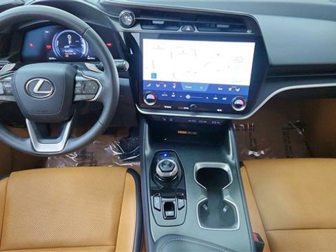 Used 2024 Lexus RZ 450e Premium w/ Technology Package image 35