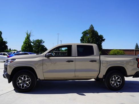 Used 2023 Chevrolet Colorado W/T RWD image 3