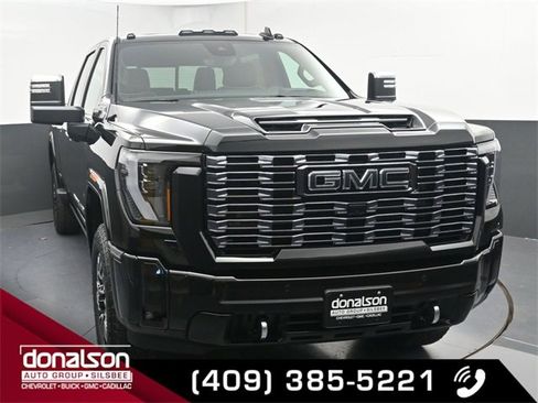 New 2026 GMC Sierra 2500 Denali Ultimate w/ LPO, Black Badging Package image 3