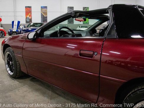 Used 2001 Chevrolet Camaro Z28 w/ Preferred Equipment Group 2 image 23