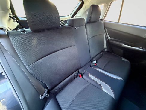 Used 2017 Subaru Crosstrek 2.0i Premium AWD/4WD image 18