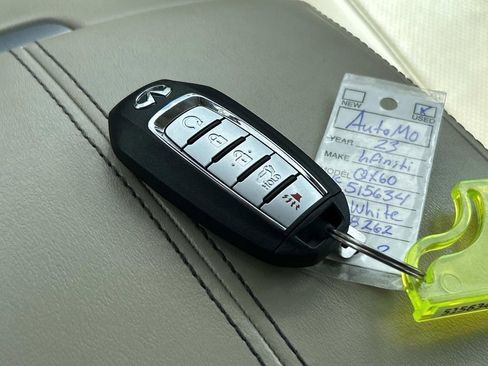 Used 2023 INFINITI QX60 Luxe w/ Performance Audio Package AWD/4WD image 36